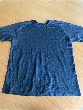Lululemon Men's HeatherBlack Crewneck Athletic T-Shirt XL